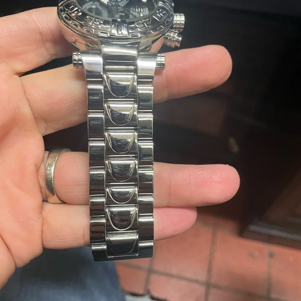 Invicta - Picture 5 of 5